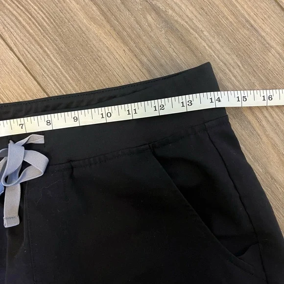 Figs Zamora Mid Rise Black Jogger Scrub Pants Womens Small - Picture 12 of 14